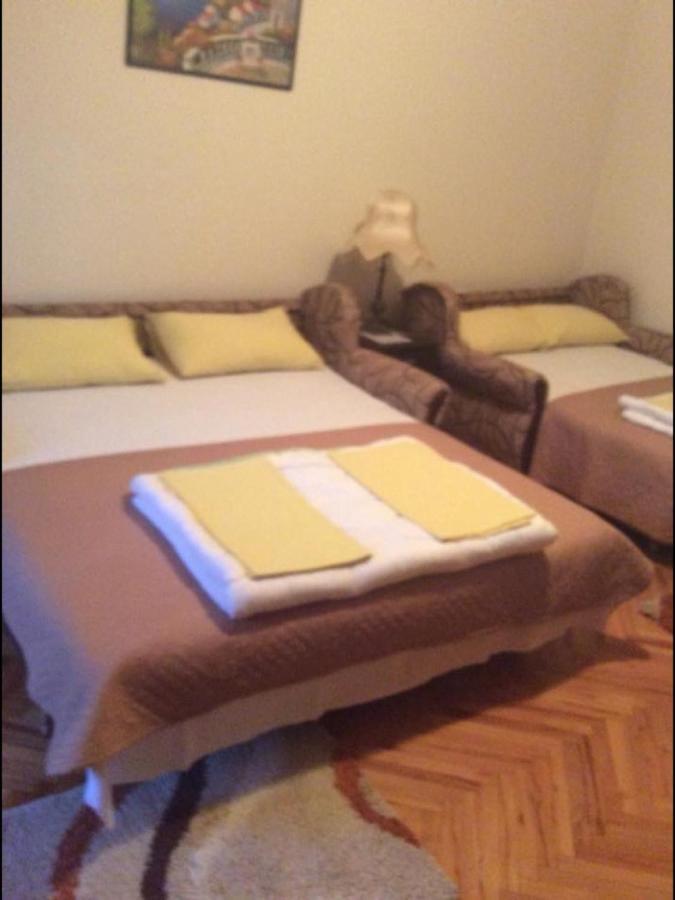 Apartment Stana Petrovac Exteriör bild