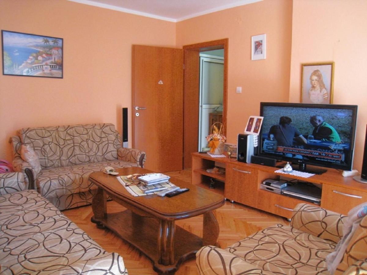 Apartment Stana Petrovac Exteriör bild