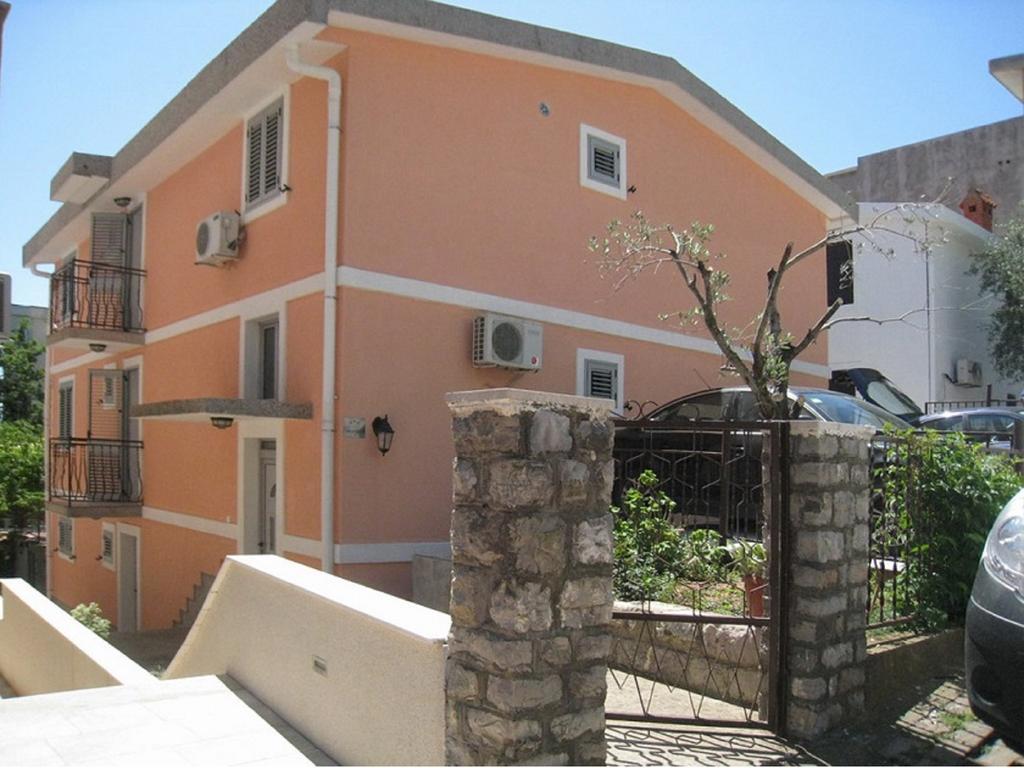 Apartment Stana Petrovac Exteriör bild
